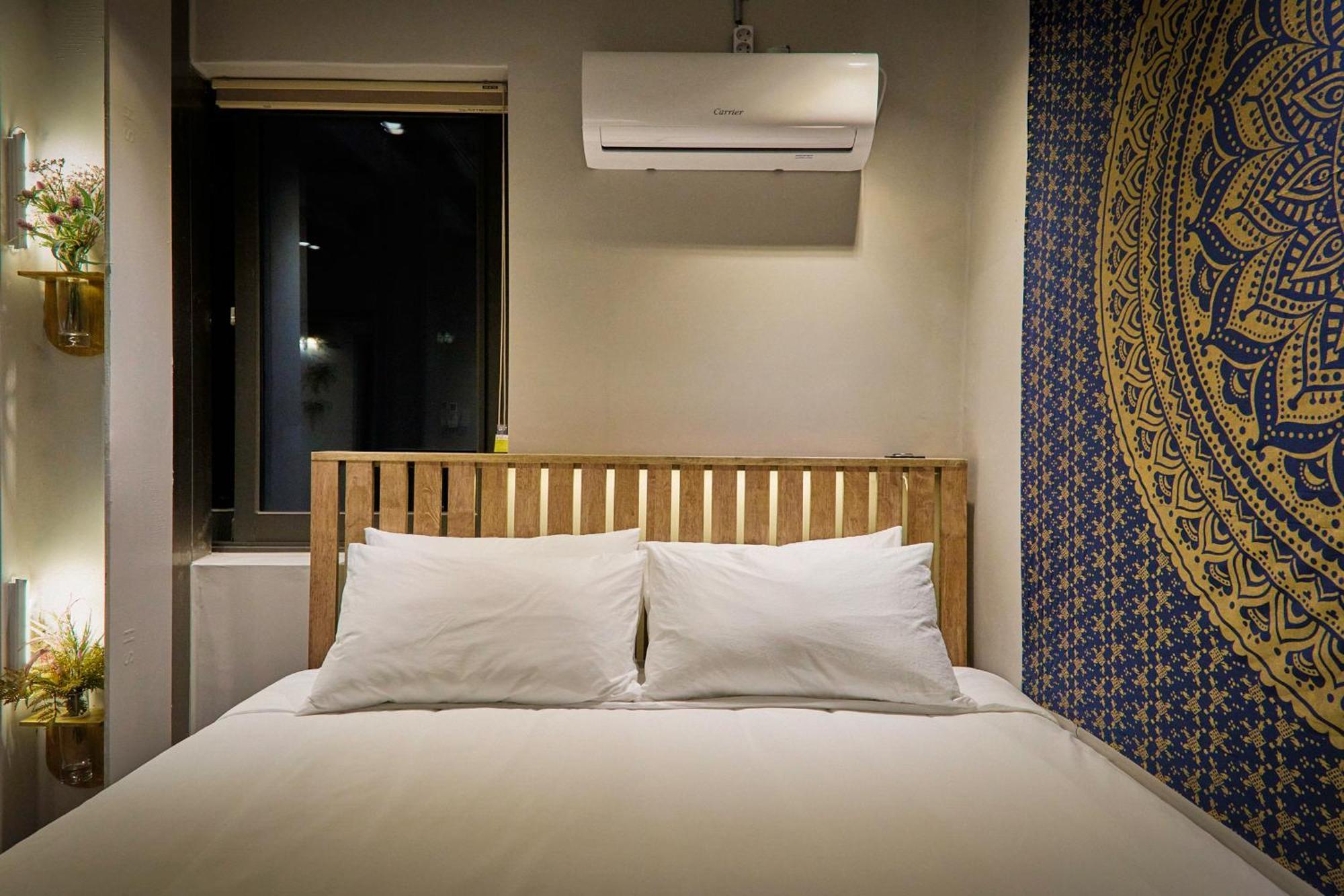 L9 Tailored Service Near Hongik Univ Station Seoul