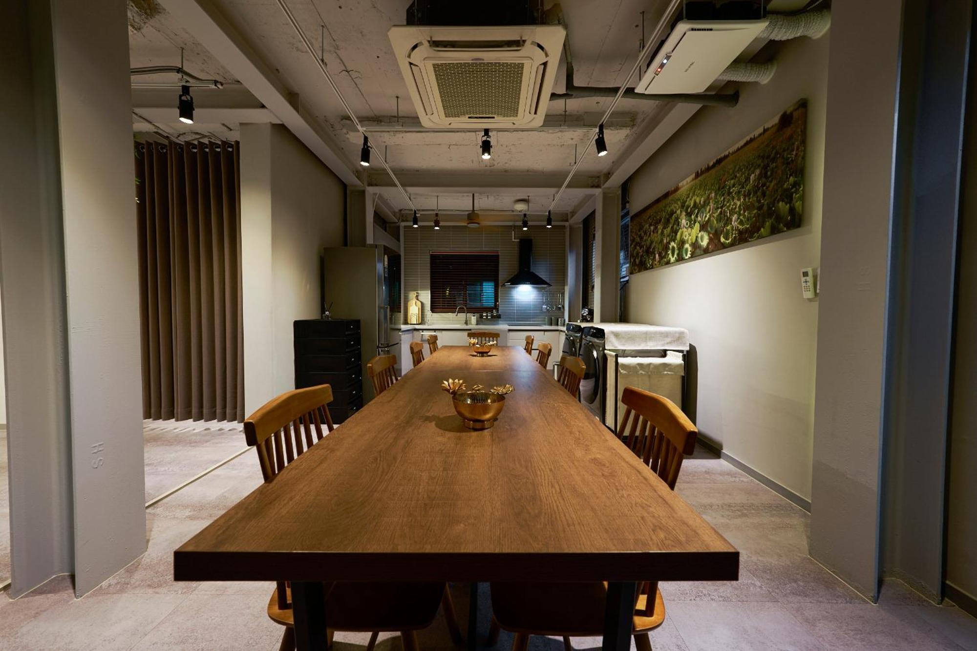 L9 Tailored Service Near Hongik Univ Station * Seoul